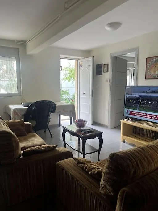 Beautiful And Cozy House-1
